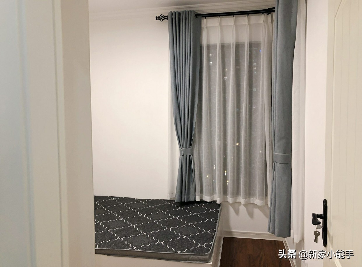 小面积房子客厅电视墙的设计,经济实用的小户型电视墙