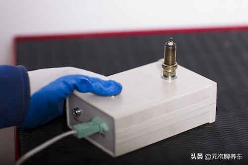 火花塞会引起启动困难吗,车子启动不了火花塞要更换吗