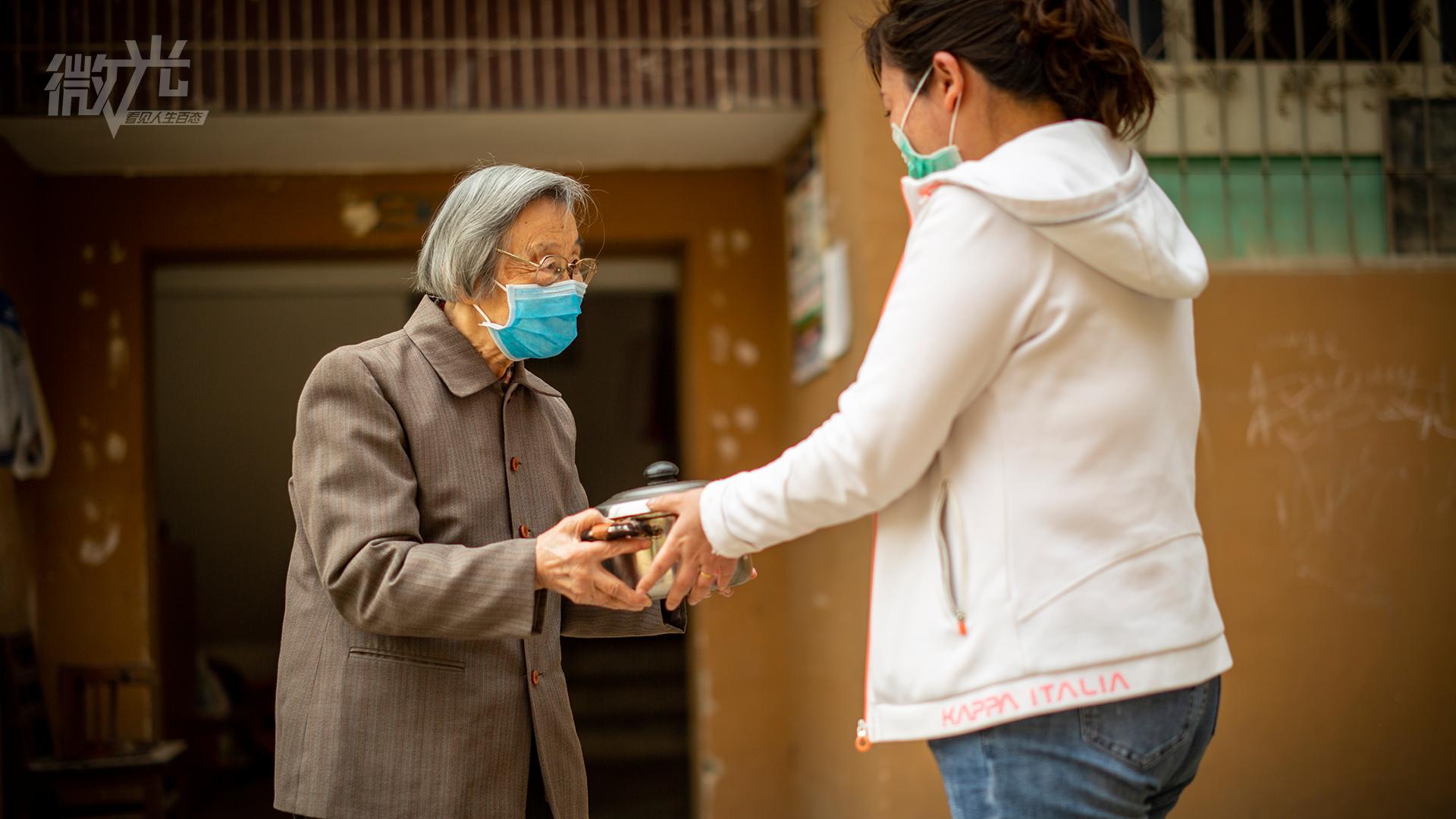 微光︱“饭大爷”：让老人吃上“方便饭”