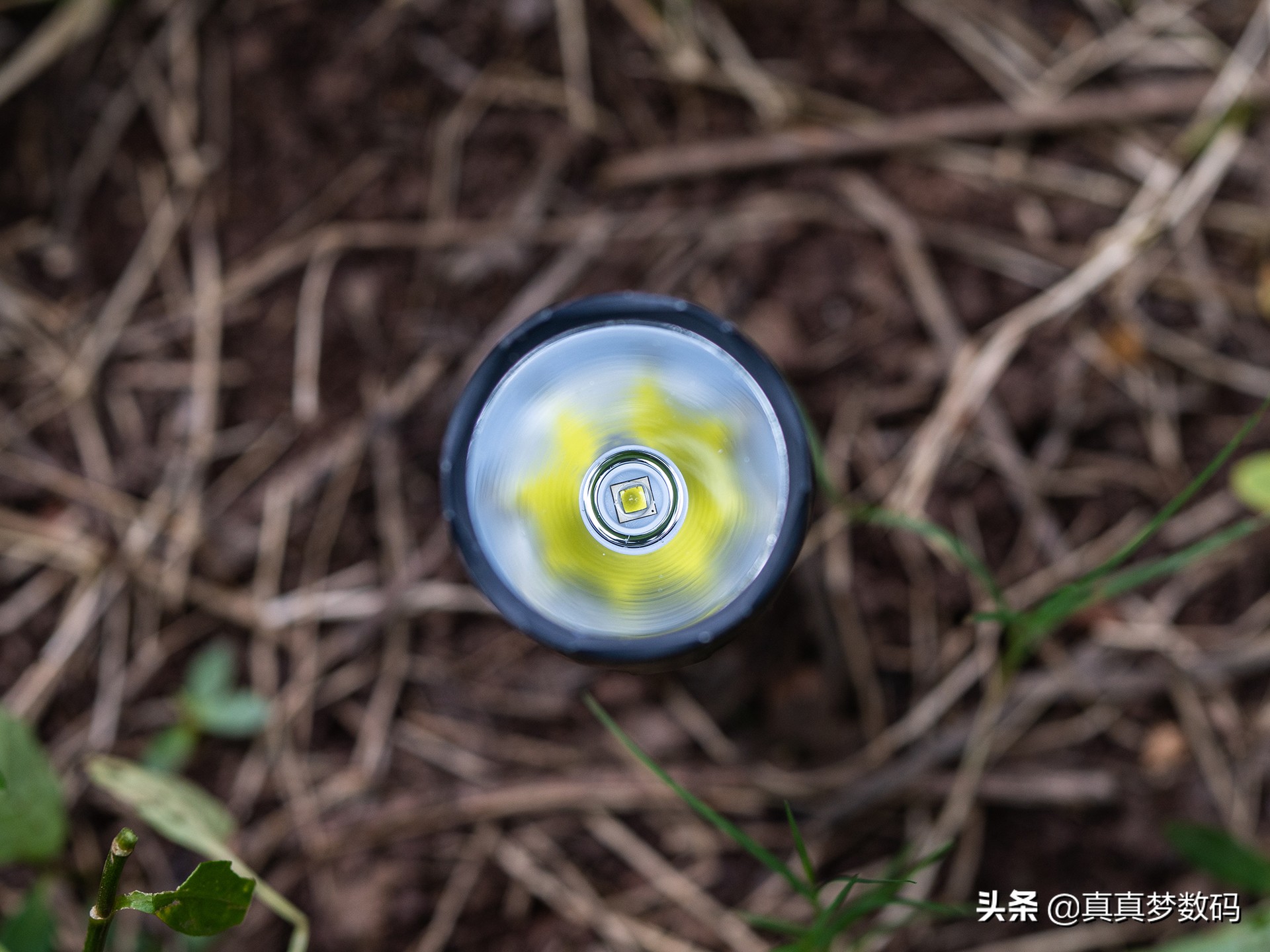 2021强光手电选购经验篇一:盘点我的高性价比强光手电筒