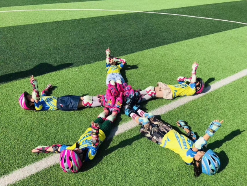 艺启轮滑培训中心,乐趣荟广场轮滑培训