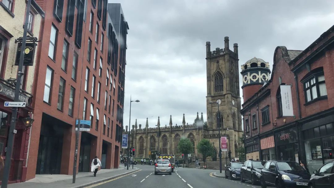 英国夜晚自驾,英国自驾游20000够吗