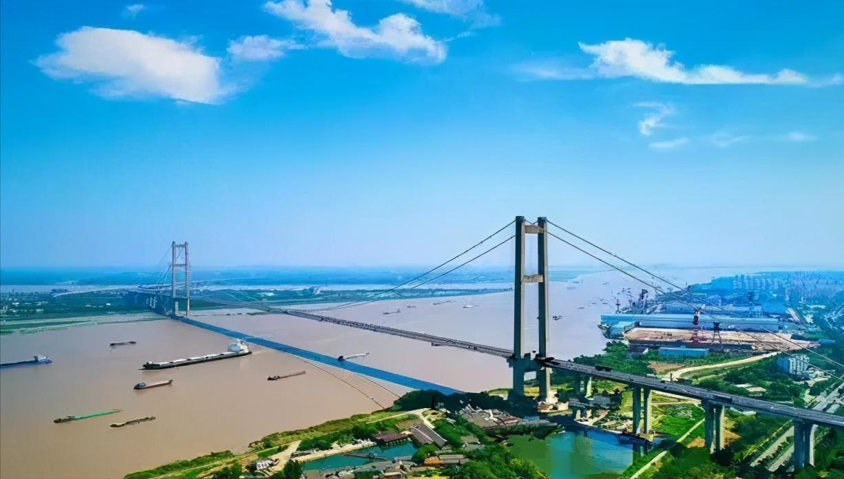 镇江的润扬大桥改名是真的吗,润扬大桥和镇扬大桥