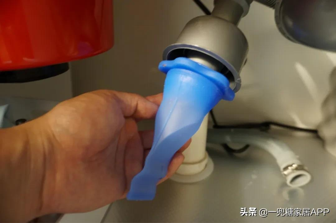 你家厕所≈生化房？做好这四点，远离异味细菌小飞虫