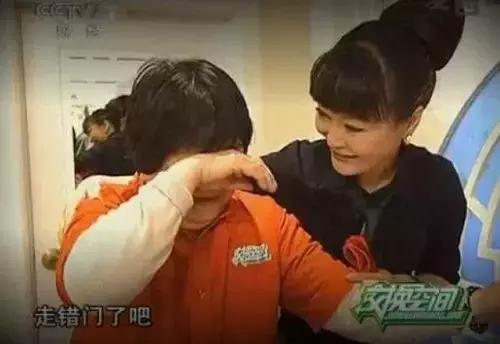 交换空间土气装修,交换空间现代简约装修