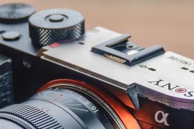 切了顶的SonyA7RII,能否变身成高像素版A7C?