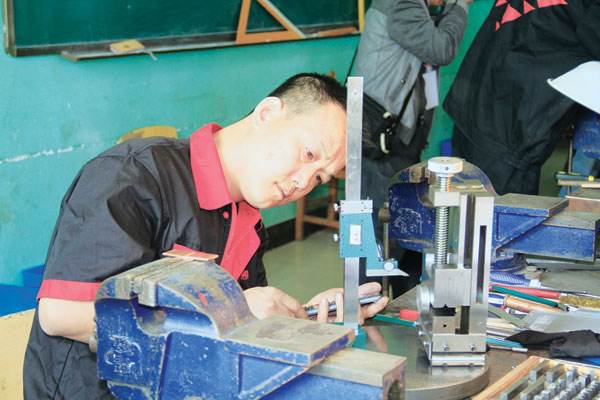 模具设计教程零基础到精通,五金模具设计自学全套教程