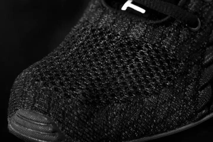 adidas三条杠运动鞋,adidas三条纹鞋舒适感