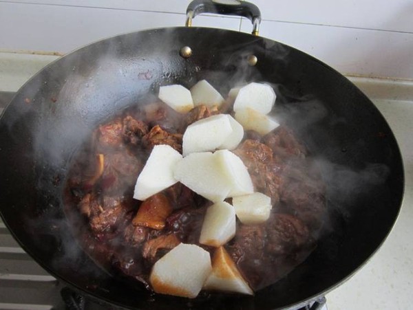 秋天吃鸭肉最好吃的8种做法,春天的鸭肉怎么做才好吃