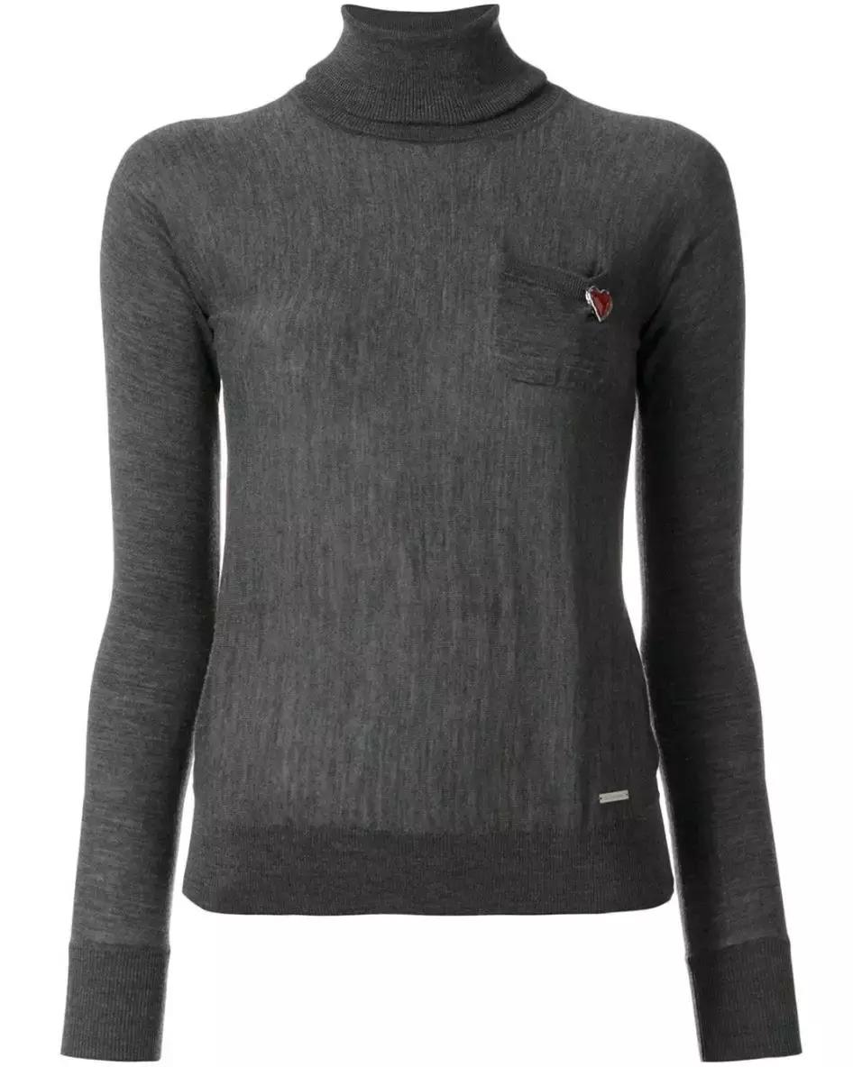 翻翻衣柜,整理衣柜翻到多年前穿的衣服