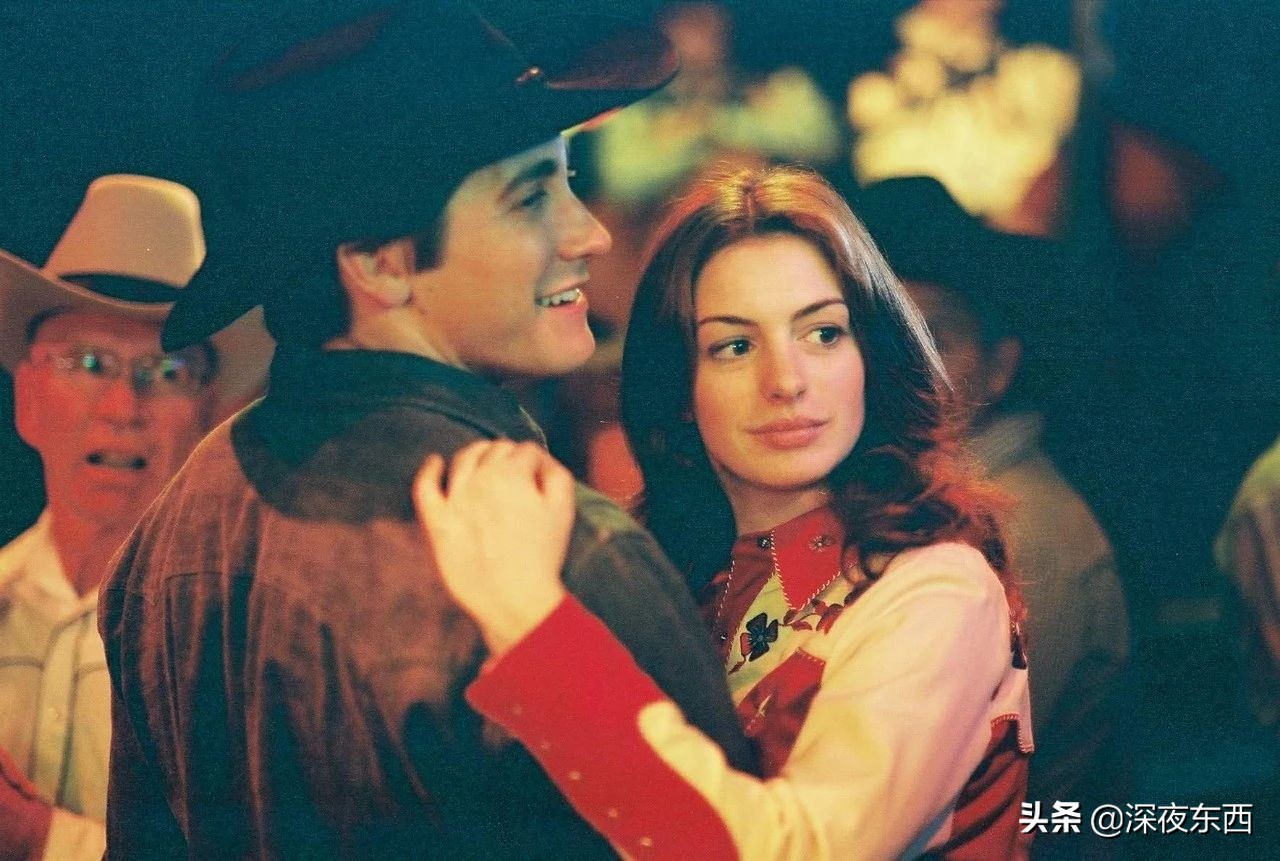 她曾被美国人黑成狗，还碰到*子骗**男友，光鲜背后原来处处都是坑