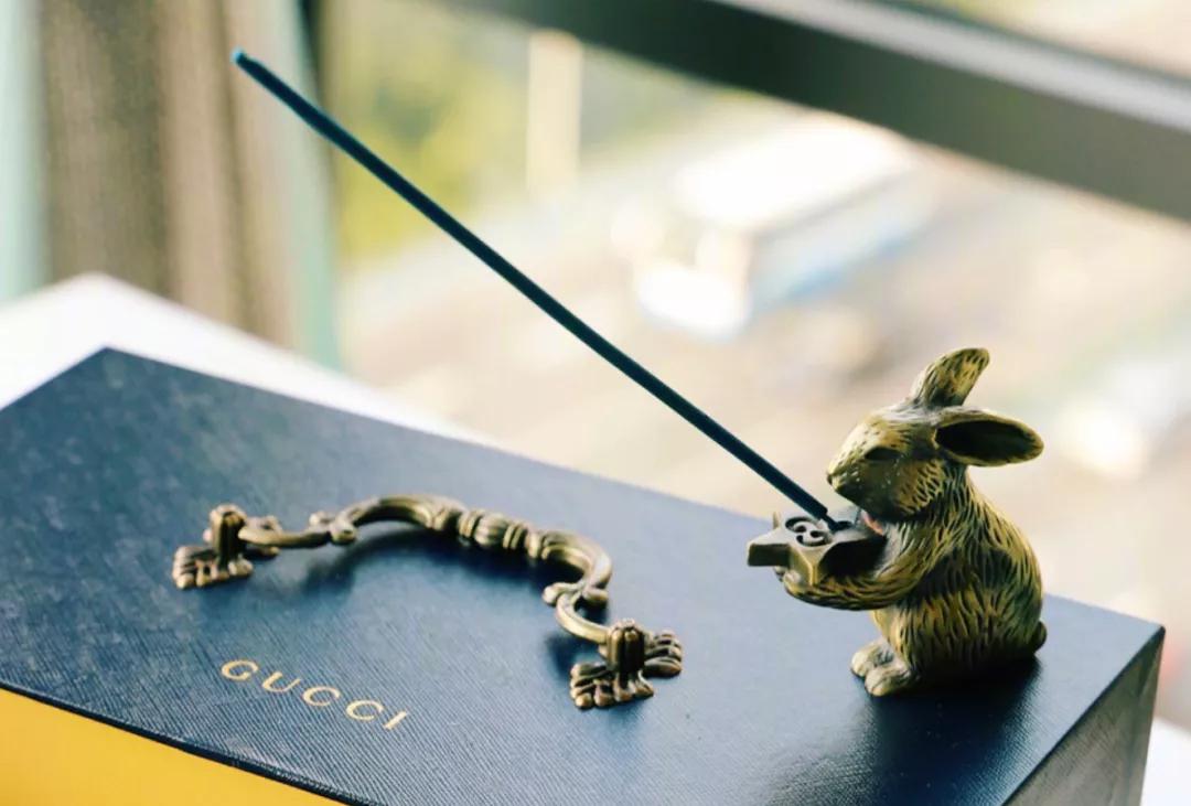 太奢侈了!LV、迪奥、爱马仕的月饼,美到不忍心吃