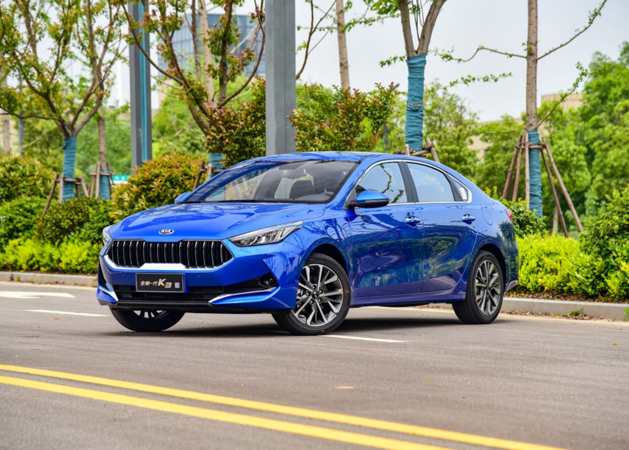 最新消息起亚k3报价直降价5万,起亚k3与现代选哪个