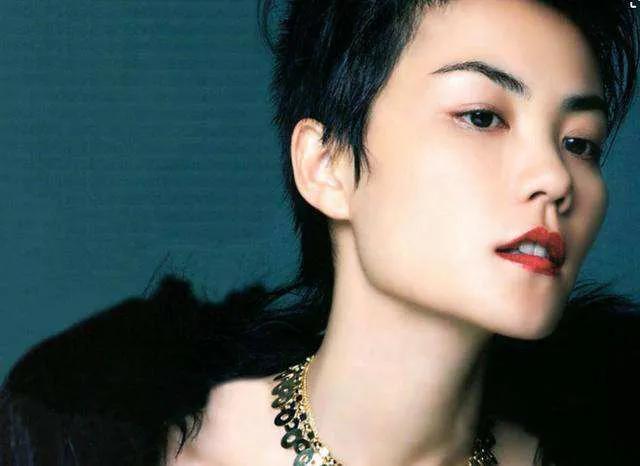 郑秀文和杨千嬅很像,像郑秀文