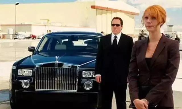 晚晚林瀚劳斯莱斯宣传片原视频,晚晚和林瀚劳斯莱斯代言视频