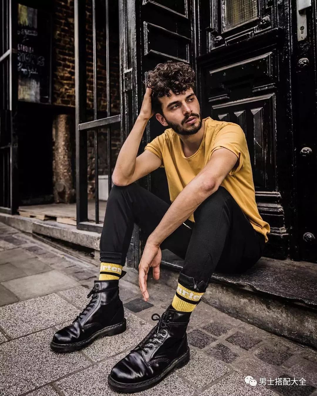 袜子也能搭配出潮流,选对袜子比穿好鞋更重要