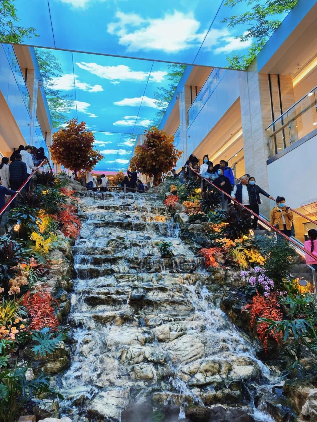 西安有哪些有名气的商场,西安有哪些大型的商场