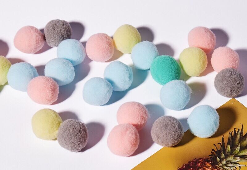 养猫要买什么猫咪用品 (养猫必买哪几样东西)