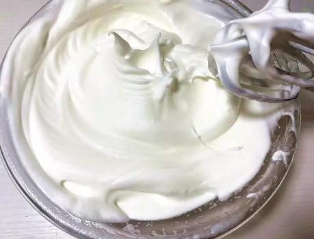 怎么用电饭锅做蛋糕又软又蓬松,电饭锅蛋糕怎么做才蓬松