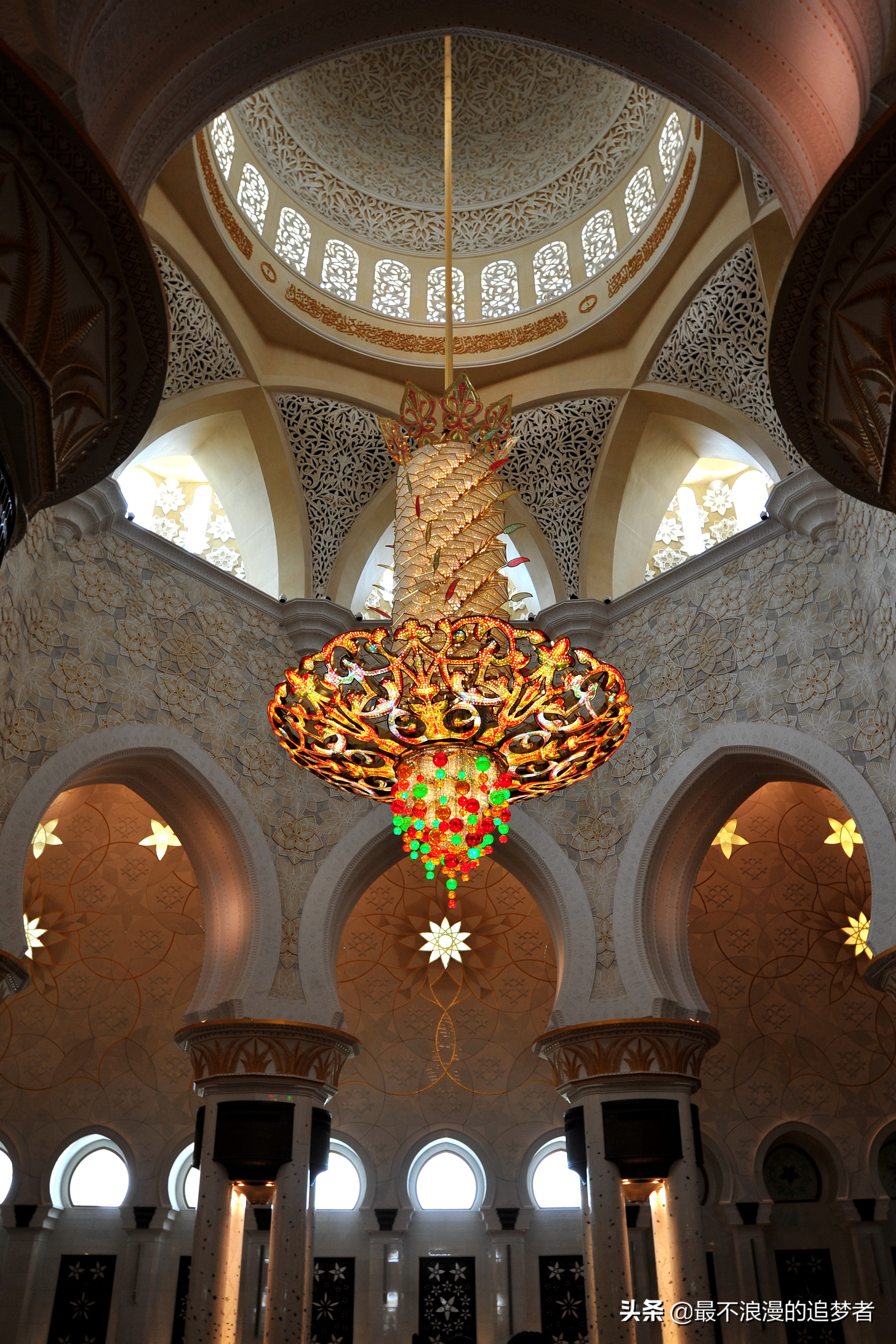 阿联酋谢赫扎耶德清真寺旅游,迪拜谢赫扎耶德路旅游