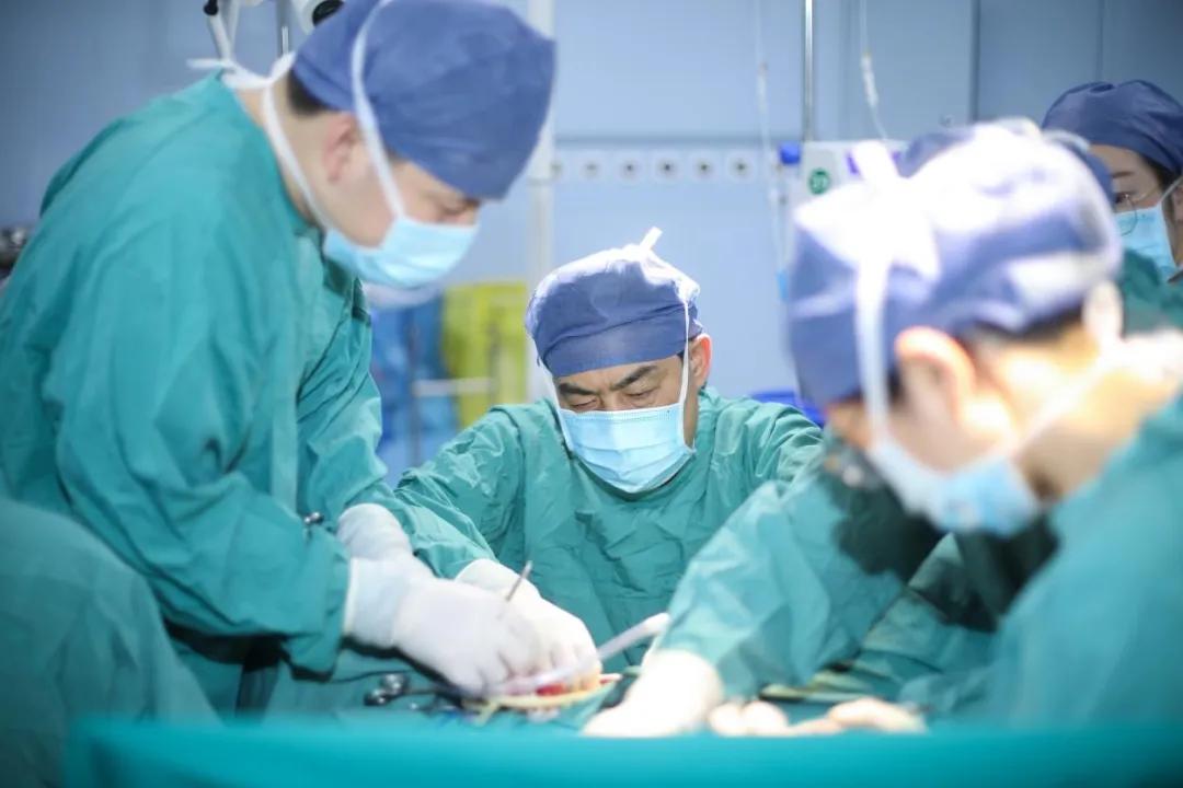 新时代红色军医精神,传承红色军医精神