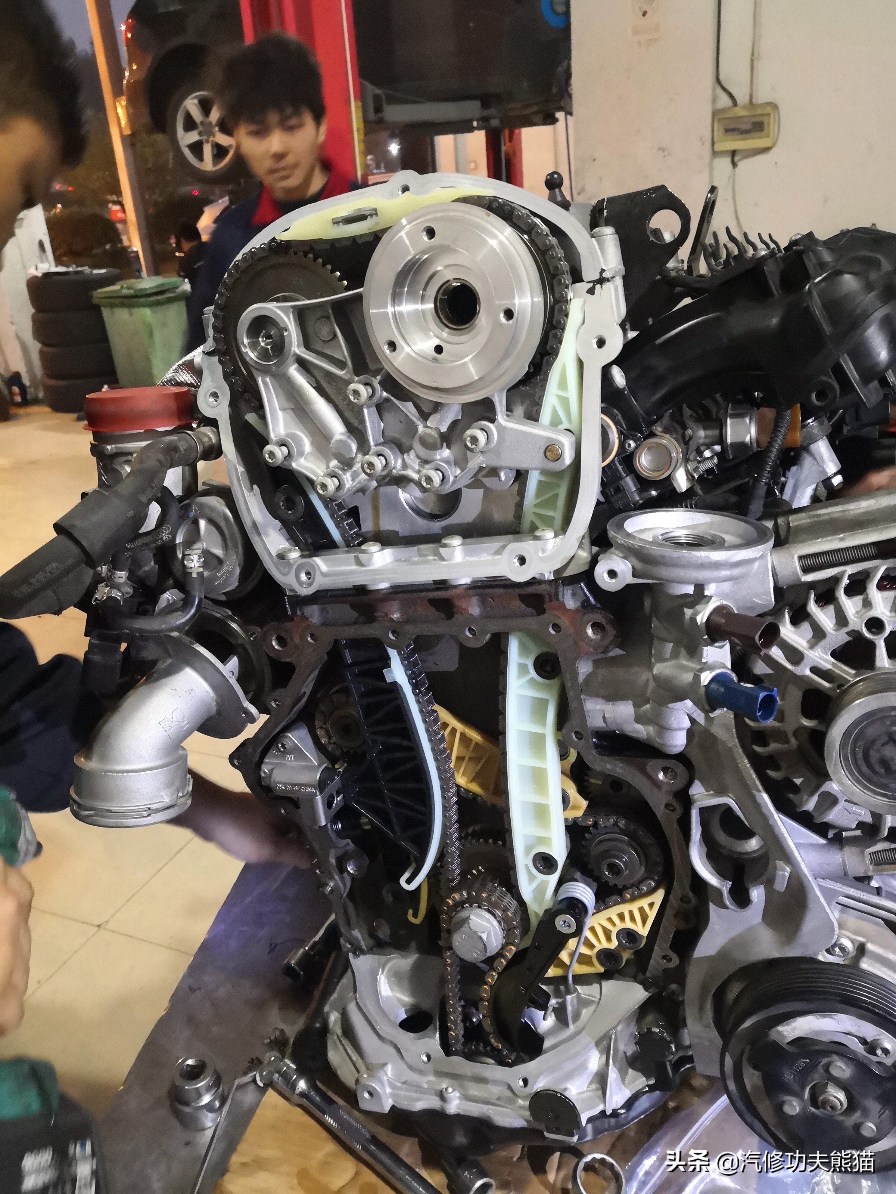 dsg双离合起步抖动有异响,大众帕萨特3.0v6发动机烧机油