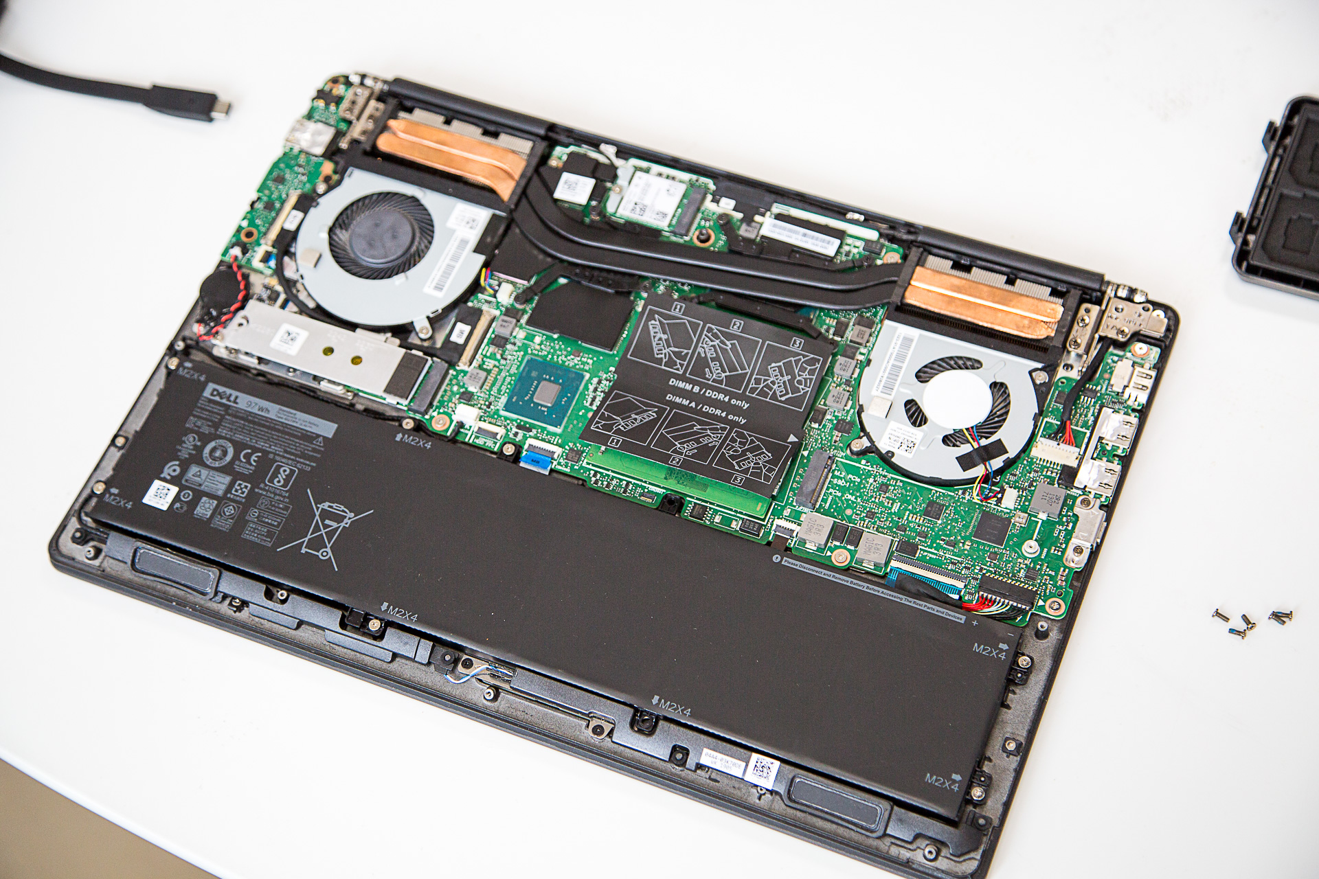 戴尔灵越700015高能轻薄笔记本,轻薄本笔电推荐