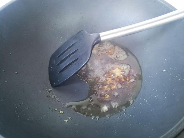 香辣卤猪蹄满嘴都是肉太好吃了,卤猪蹄吃不完需要热吗