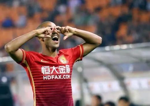 国足高超技术,12强赛期间阿兰对国足的投入