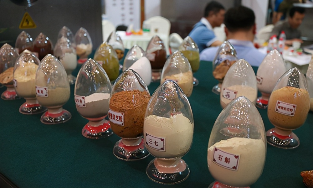 业内：看好三季度业绩表现突出的原料药企业