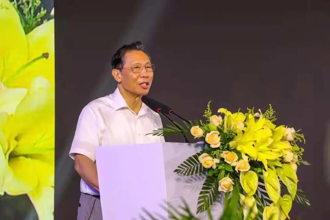 打灭活疫苗死亡,女性接种疫苗14个小时去世