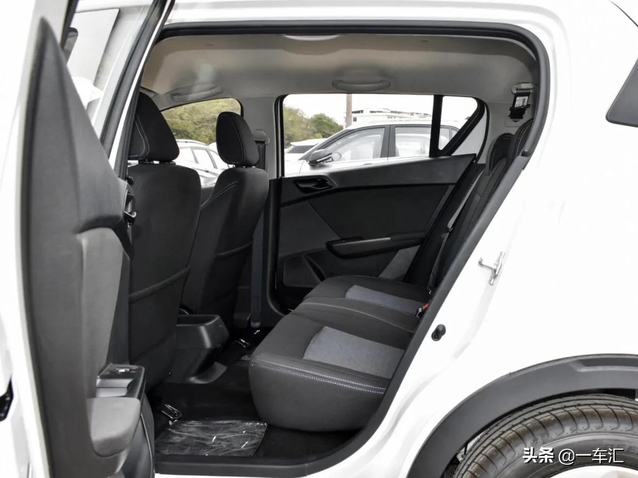 宝骏310家用代步,3万左右自动挡小型宝骏310车