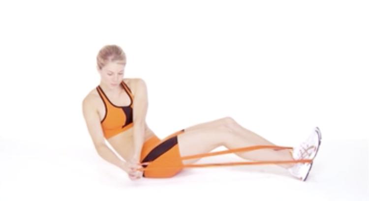 10个弹力带训练，物理治疗师教用弹力带练背肌、胸肌、臀肌和腹肌