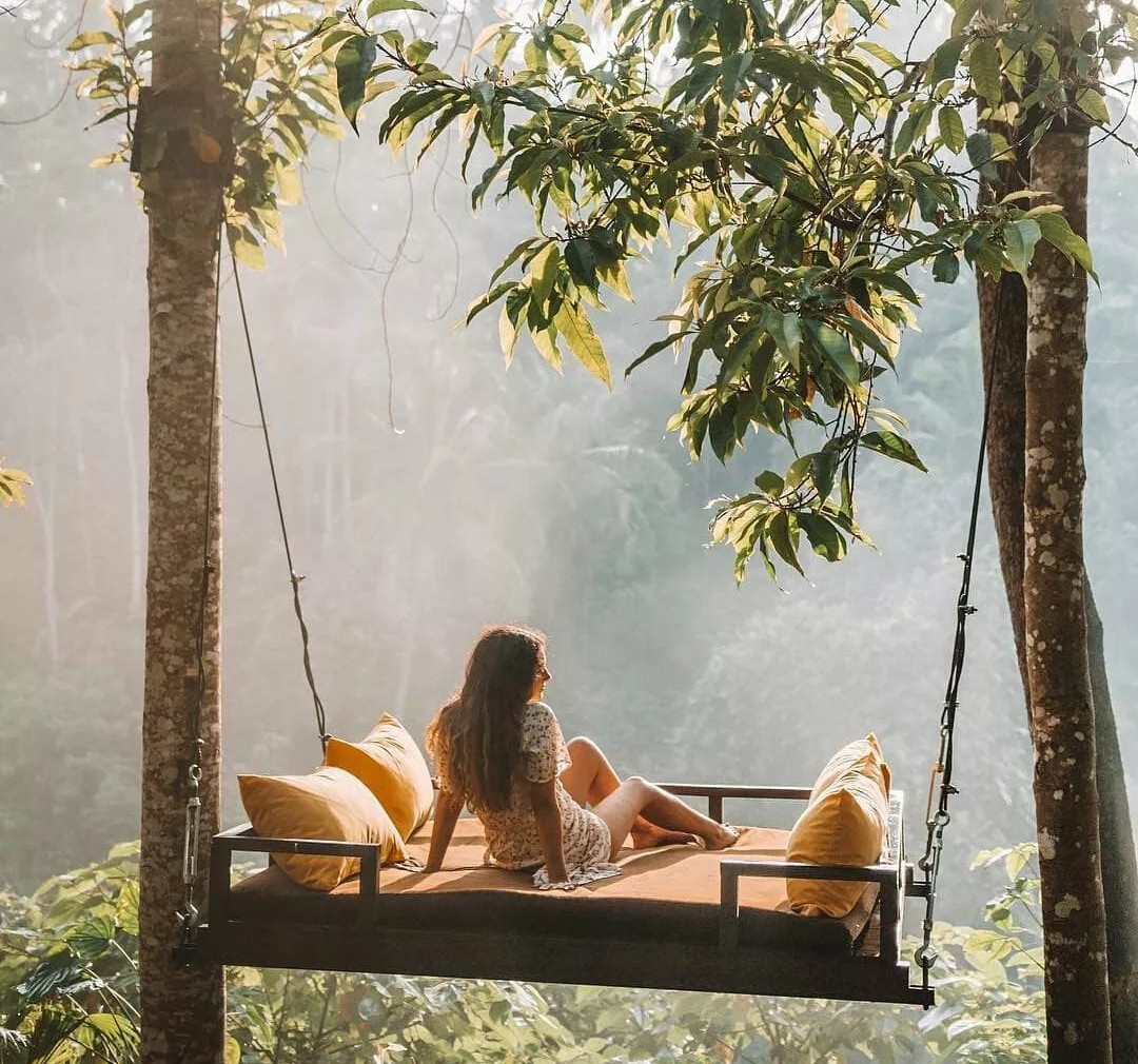 她经纪轻奢产品,她经济银联经济