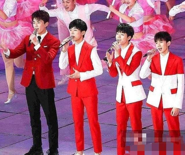 tfboys王俊凯王源易烊千玺演出,tfboys五周年王俊凯王源易烊千玺