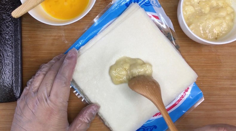 香蕉放在冰箱里面变黑了可以吃吗,香蕉容易变黑一招轻松解决