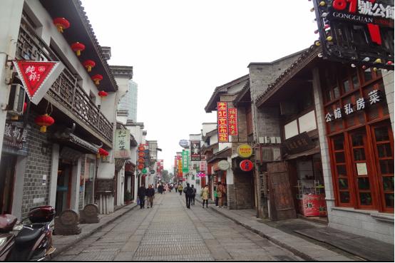 长沙吃货必去的5条美食街推荐,长沙最值得打卡的美食太平街