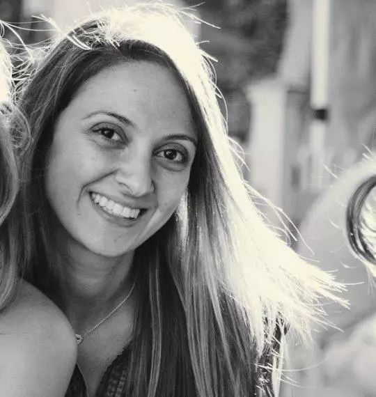 英国王妃梅根为什么被赶出王室,梅根受到双重打击