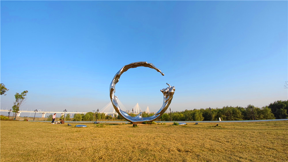 汉口江滩四期向游客开放,武汉打卡江滩公园