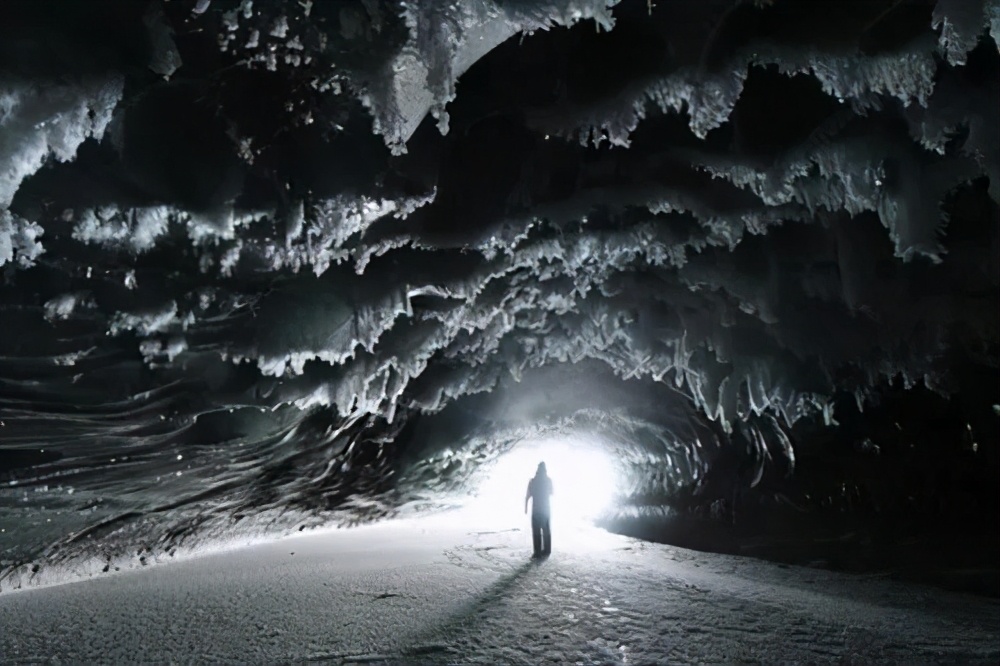 从中医角度看胸闷是怎么引起的,80岁老年人焦虑抑郁怎么治