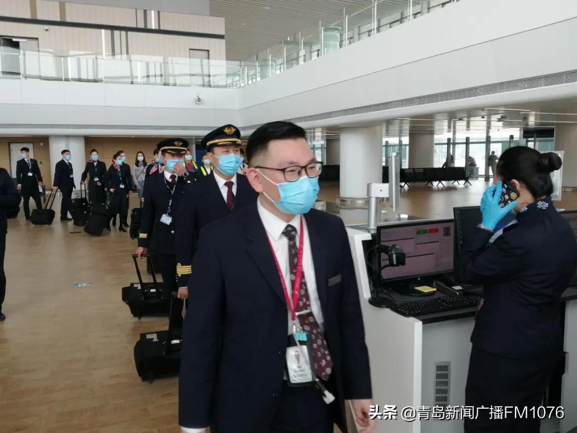 在青岛胶东国际机场乘坐东航航班是什么体验?