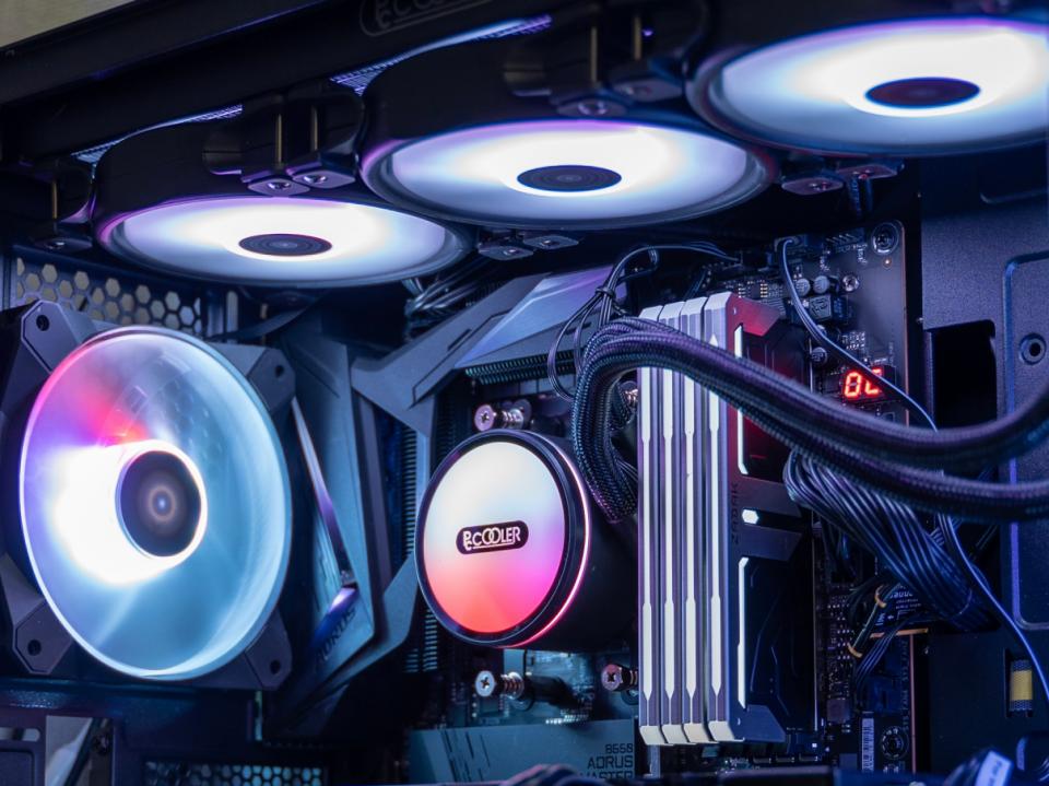 一台全新的iphone12价值多少元,一台iphone12的钱可以买什么