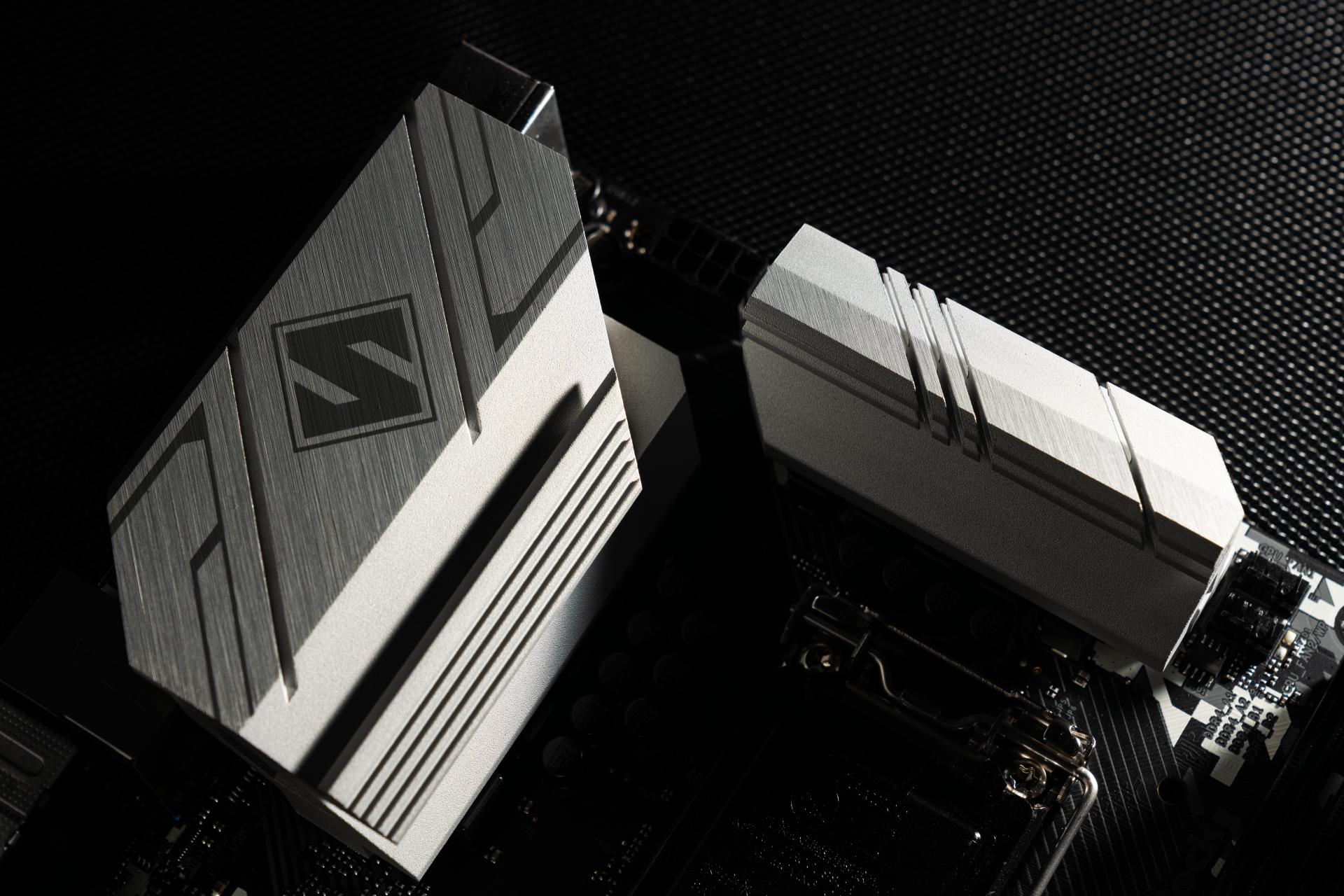 一块能扛10900K的B460主板！华擎B460MSteelLegend深度评测