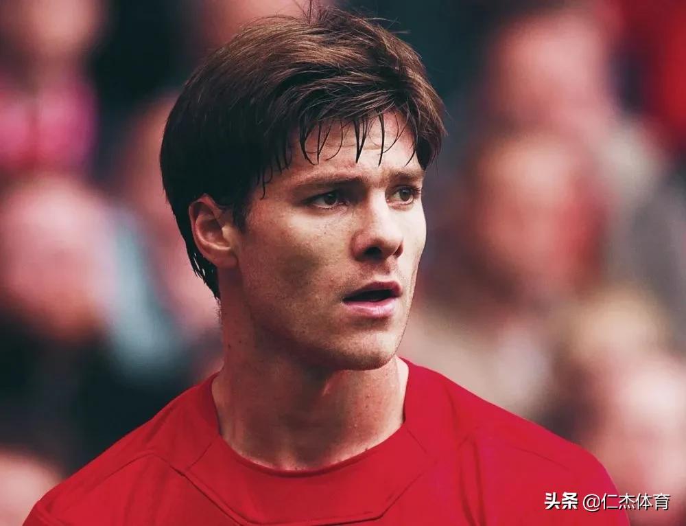 西班牙十大足球巨星现役,西班牙最帅足球明星