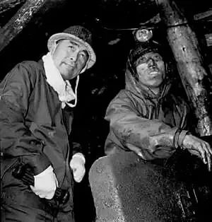 转发！今天一起缅怀“人民的好总理”周恩来