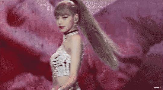 lisa穿什么鞋,人间芭比lisaattention