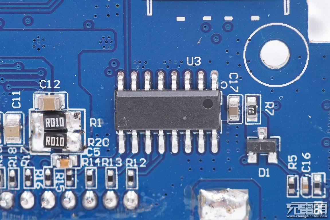 金威澎充电器如何拆开,金威澎充电器拆解