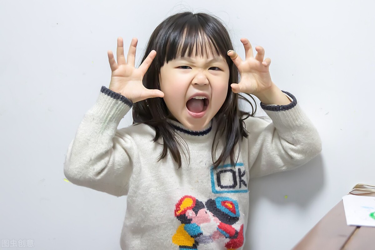 父母话术：孩子经常发脾气，沟通话术有问题！两个方法马上改掉