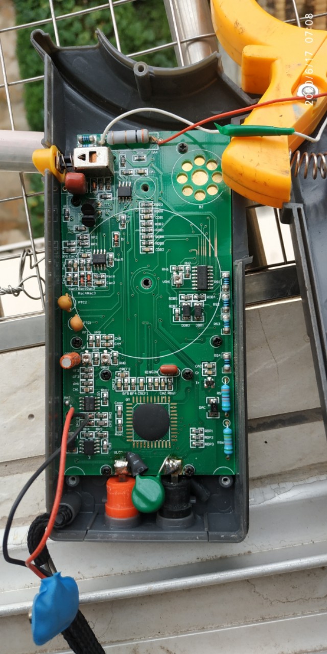 胜利和优利德万用表拆解对比,优利德万用表和胜利万用表哪个好