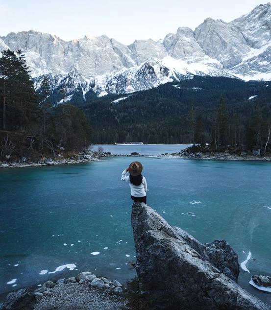 冰川中的冰是如何形成的,冰川蓝冰是怎么形成的